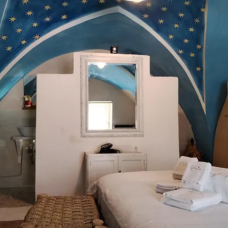 B&B 