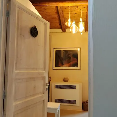 B&B 